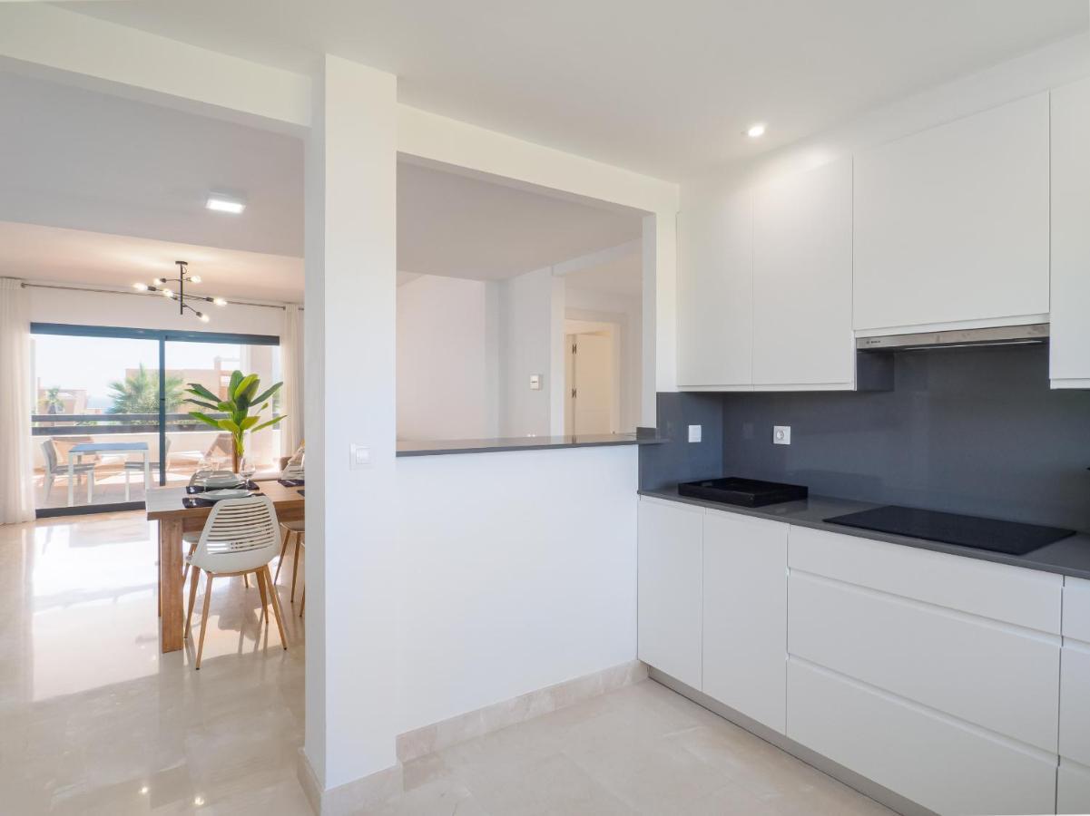 2306 - Brand New Apt, Walking Distance To Beach! Casares Exterior photo